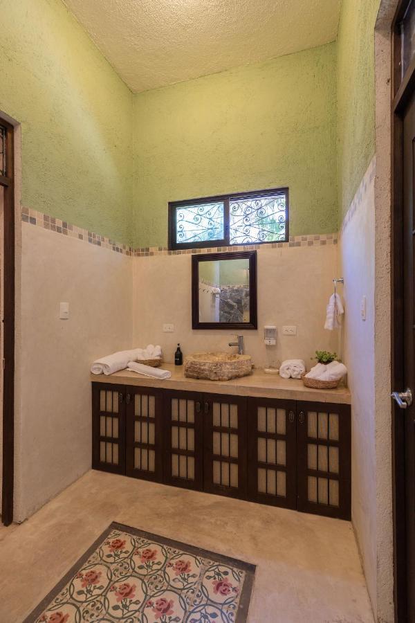 Casa Dos Lirios Hotel Boutique メリダ エクステリア 写真